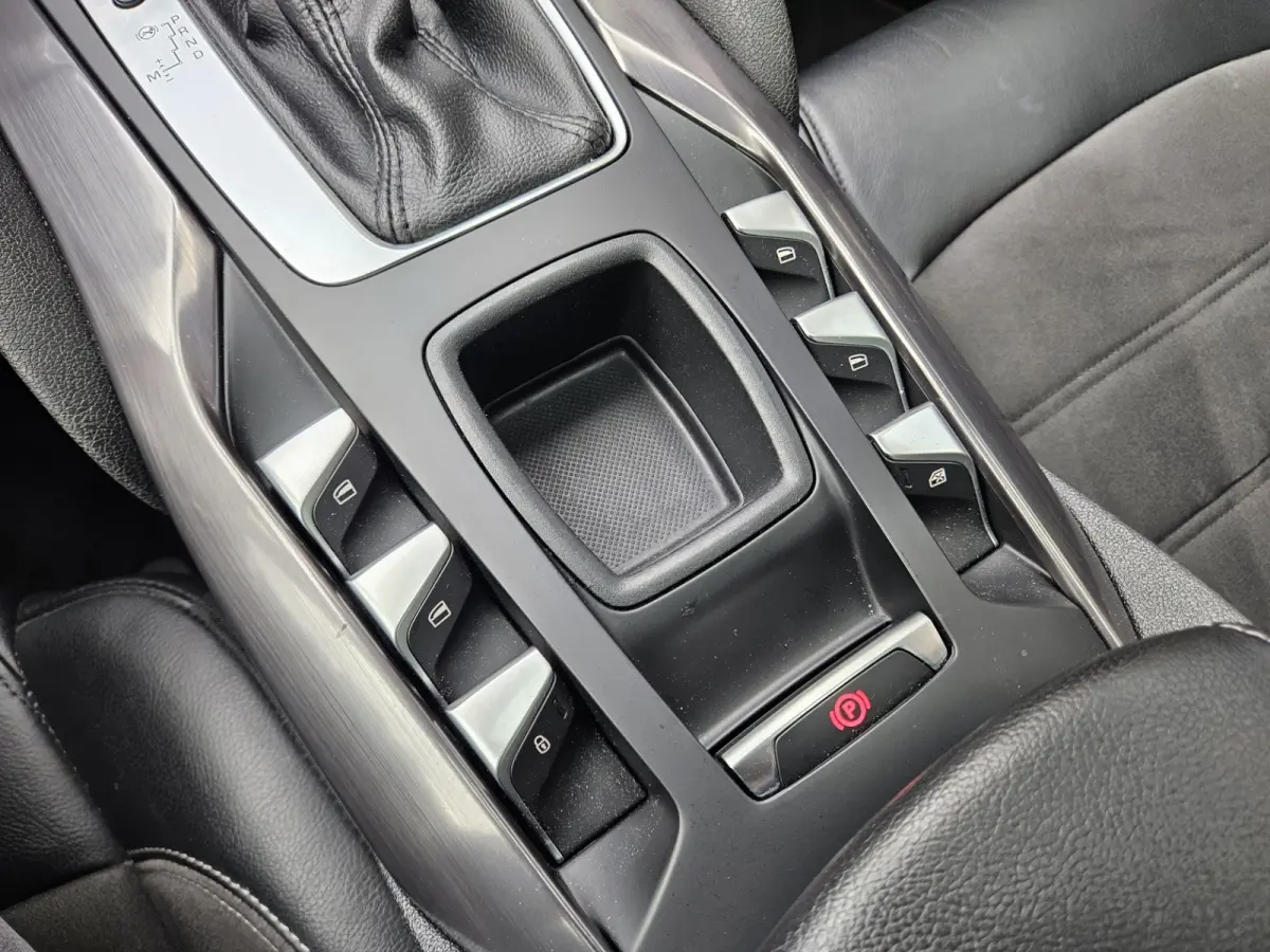 1.6 THP Business Executive Automaat! Trekhaak! Mooie/Nette Auto! Panoramadak! Camera!