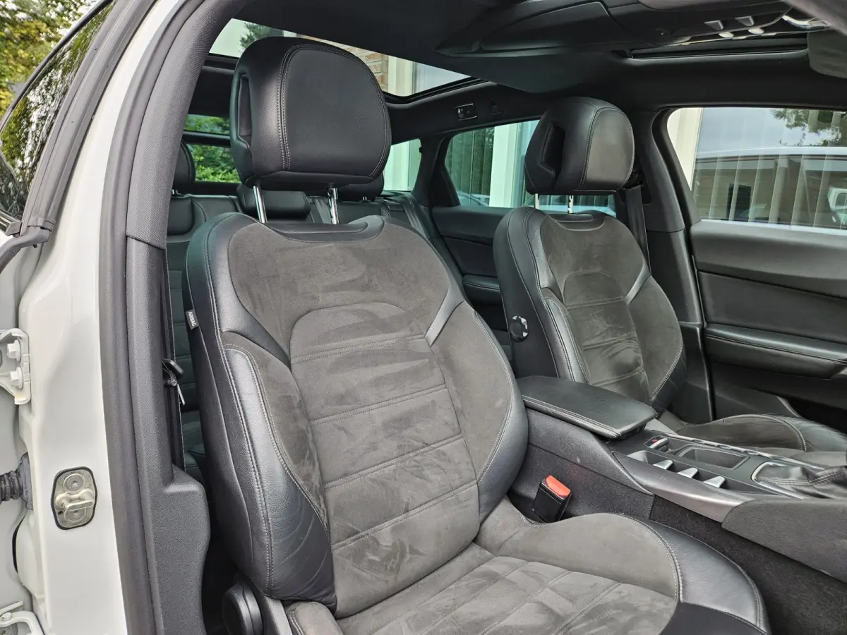 1.6 THP Business Executive Automaat! Trekhaak! Mooie/Nette Auto! Panoramadak! Camera!