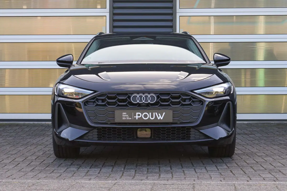40 TFSI 204pk quattro Advanced Edition | Trekhaak | Stoelverwarming | Elek. Verst. Stoelen | Achteruitrijcamera | Privacy Glas | Apple Carplay & Android Auto