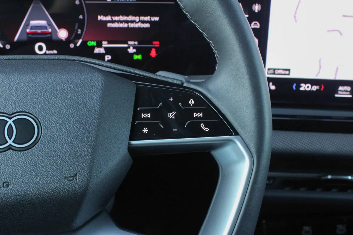40 TFSI 204pk quattro Advanced Edition | Trekhaak | Stoelverwarming | Elek. Verst. Stoelen | Achteruitrijcamera | Privacy Glas | Apple Carplay & Android Auto