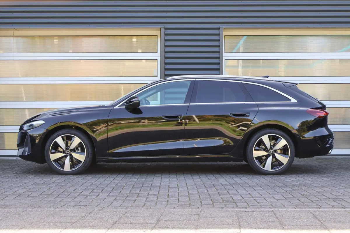 40 TFSI 204pk quattro Advanced Edition | Trekhaak | Stoelverwarming | Elek. Verst. Stoelen | Achteruitrijcamera | Privacy Glas | Apple Carplay & Android Auto
