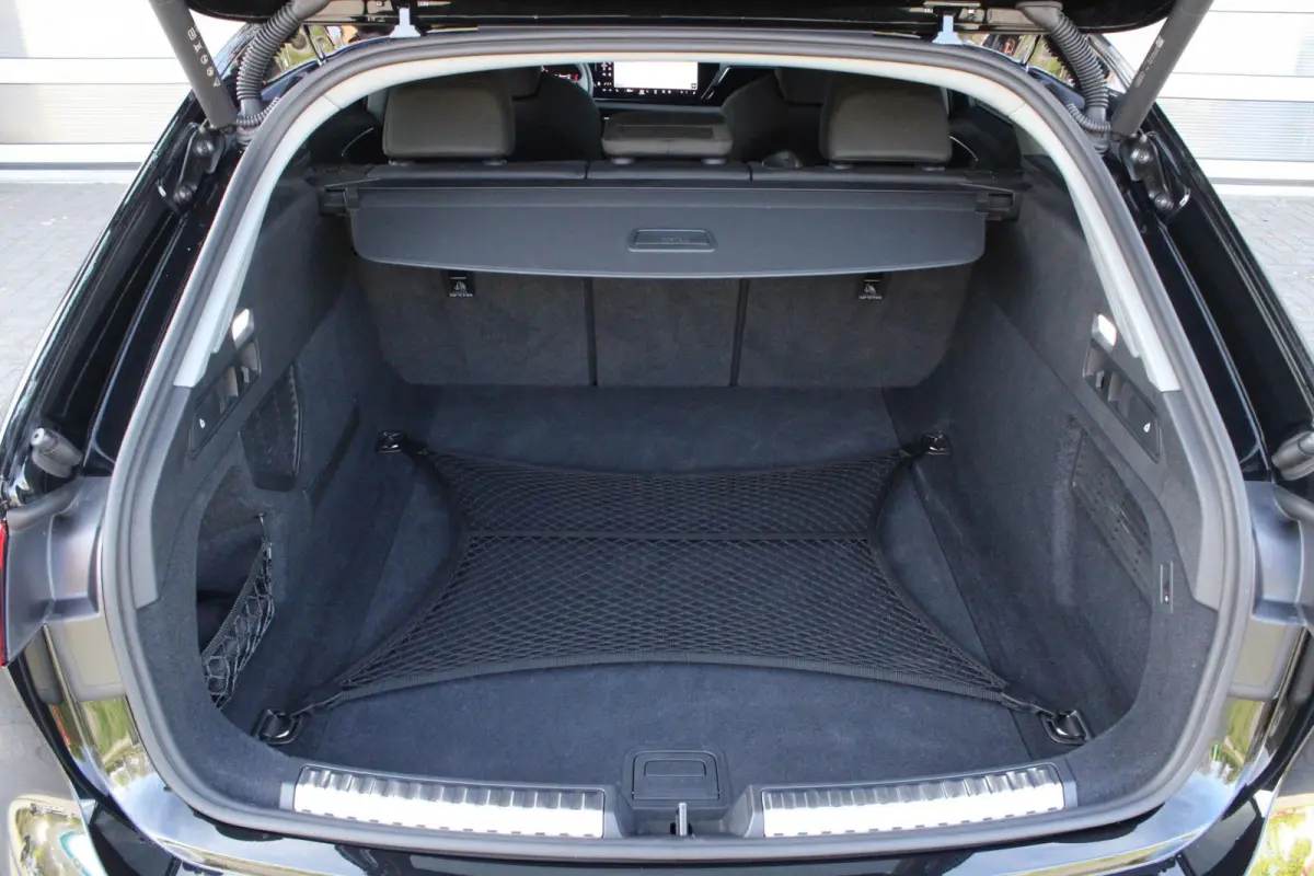 40 TFSI 204pk quattro Advanced Edition | Trekhaak | Stoelverwarming | Elek. Verst. Stoelen | Achteruitrijcamera | Privacy Glas | Apple Carplay & Android Auto