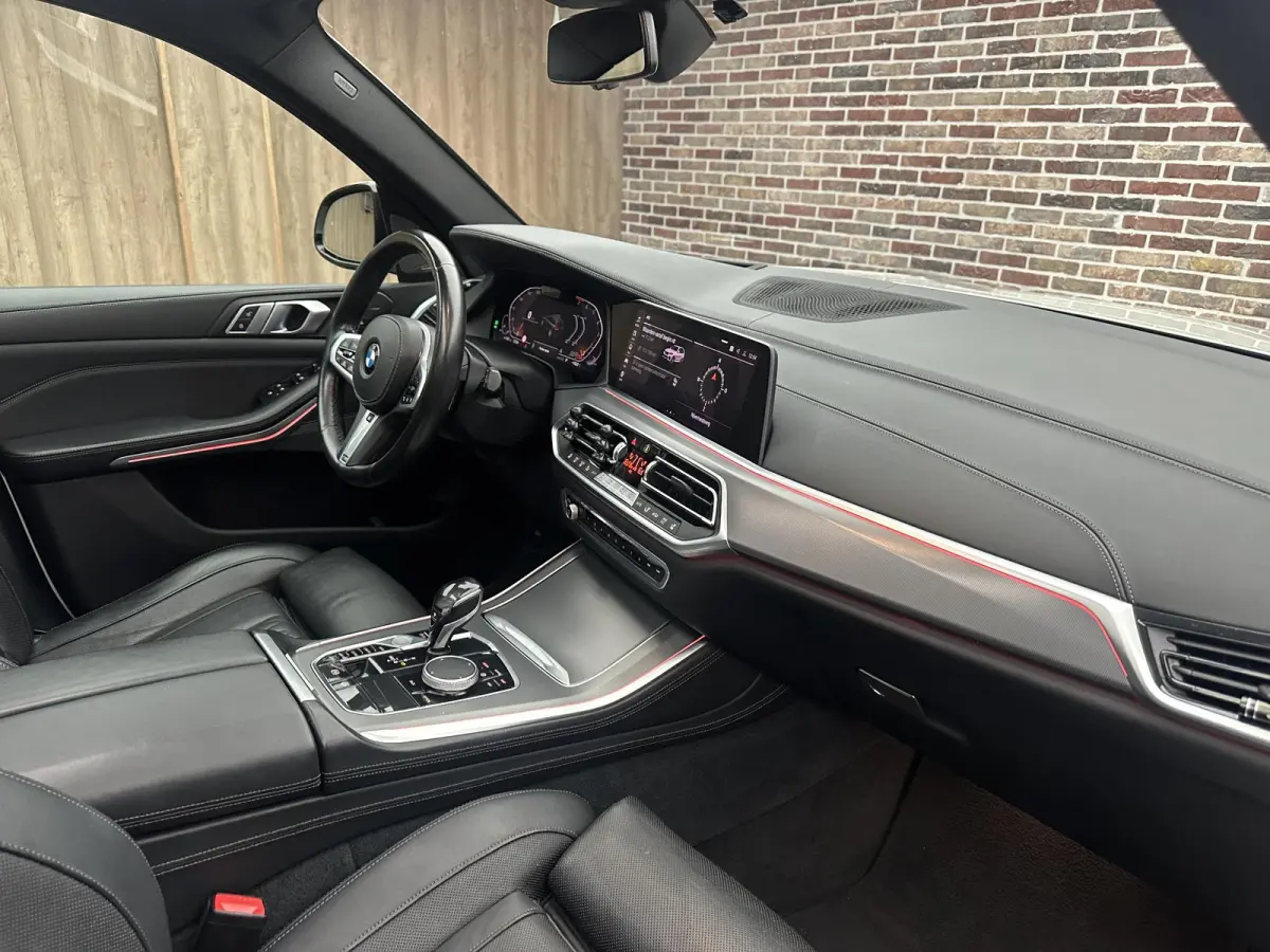 xDrive40i High Executive Pano| Harman Kardon| 360 camera