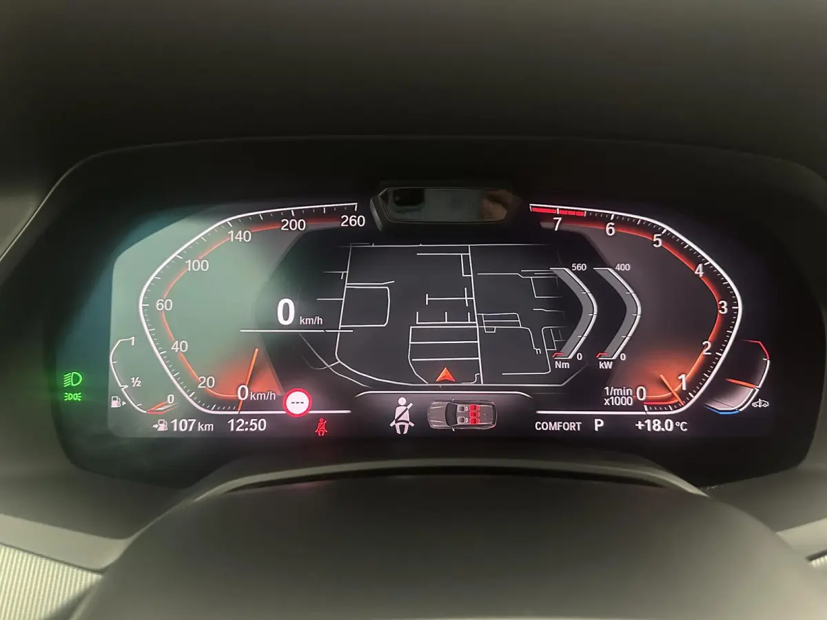 xDrive40i High Executive Pano| Harman Kardon| 360 camera