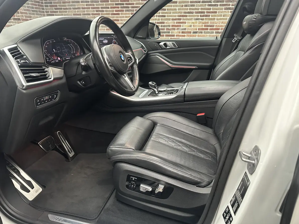 xDrive40i High Executive Pano| Harman Kardon| 360 camera