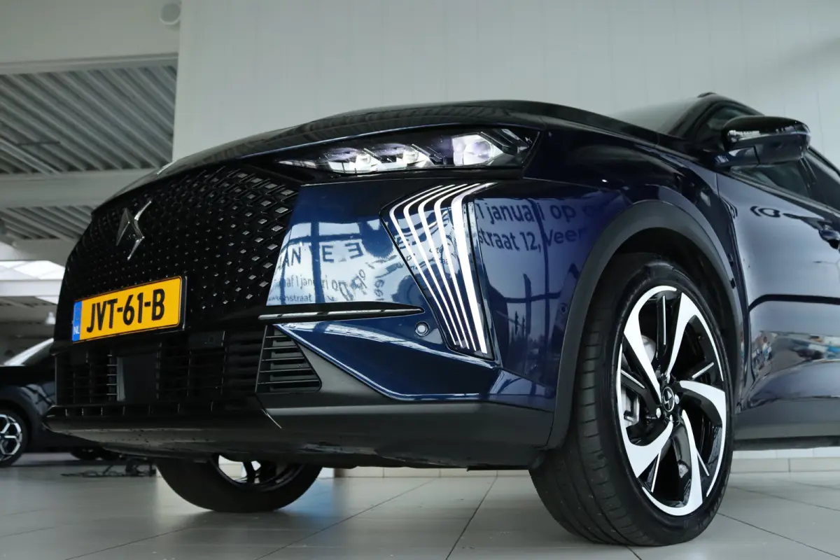 E-Tense Hybrid 225-PK Étoile | Adapt. Cruise | Nightvision | Stoelventilatie | Focal | Schuifdak | Massage | 360 Camera | Elektr. Klep