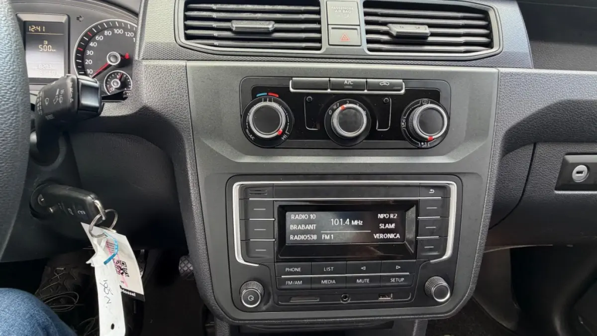 2.0 TDI 75KW 102PK EURO 6 AIRCO/ DUBBELE SCHUIFDEUR/ BEDRIJFSWAGENINRICHTING/ 100% DEALERONDERHOUDEN