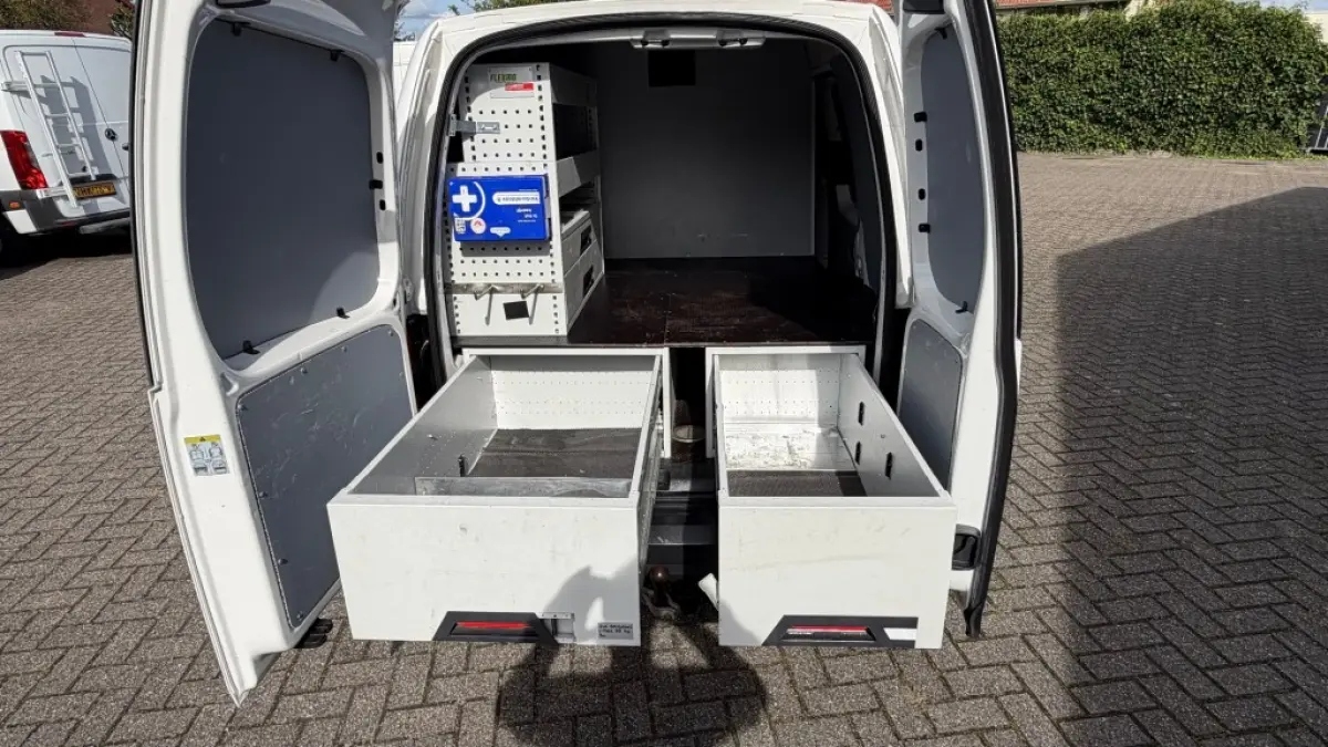 2.0 TDI 75KW 102PK EURO 6 AIRCO/ DUBBELE SCHUIFDEUR/ BEDRIJFSWAGENINRICHTING/ 100% DEALERONDERHOUDEN