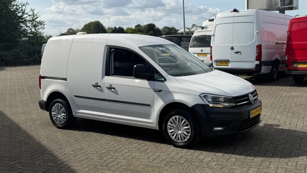 2.0 TDI 75KW 102PK EURO 6 AIRCO/ DUBBELE SCHUIFDEUR/ BEDRIJFSWAGENINRICHTING/ 100% DEALERONDERHOUDEN