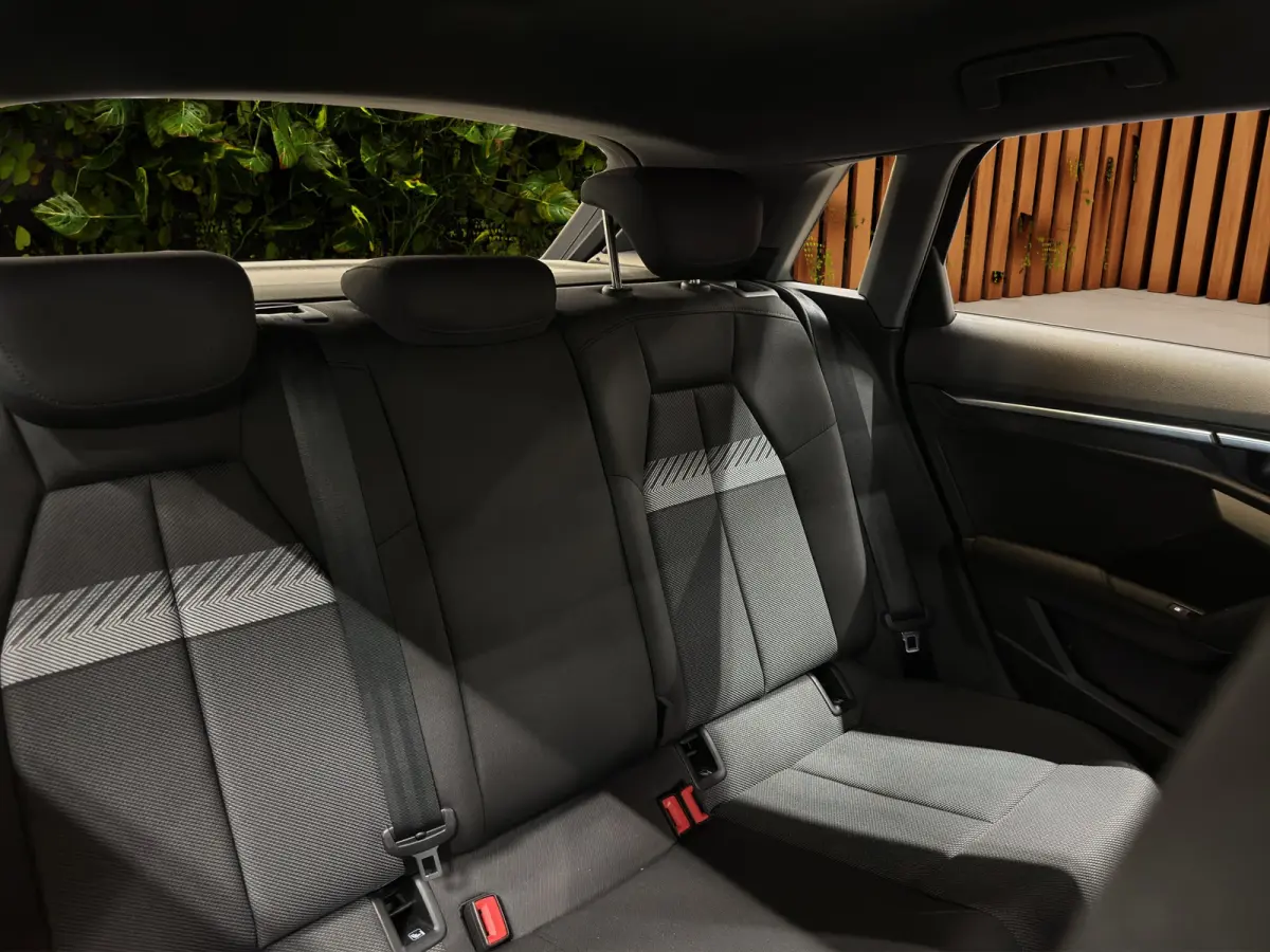 30 TFSI Advanced edition | Adaptive Cruise | Zwart optiek | Sportstoelen | LED | Stoelverwarming | Virtual Cockpit