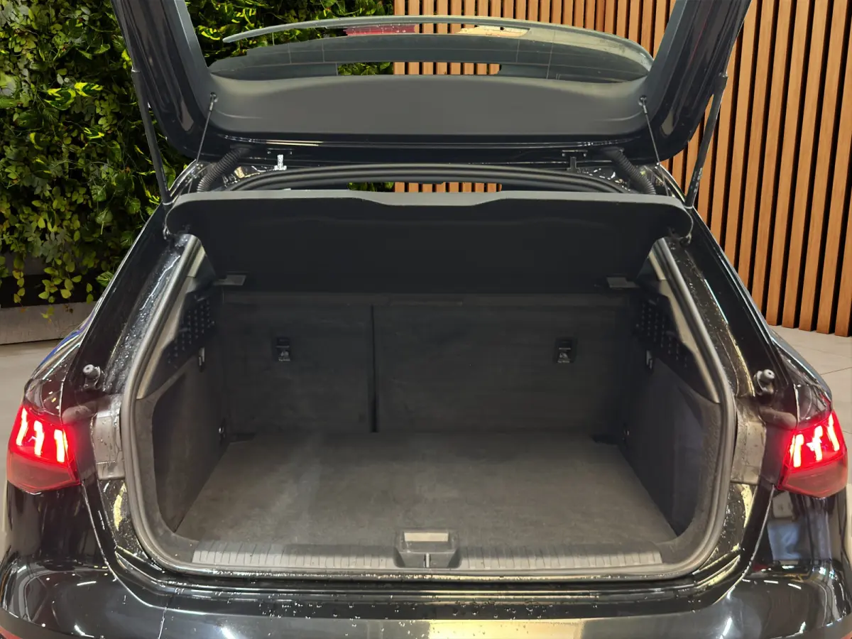 30 TFSI Advanced edition | Adaptive Cruise | Zwart optiek | Sportstoelen | LED | Stoelverwarming | Virtual Cockpit