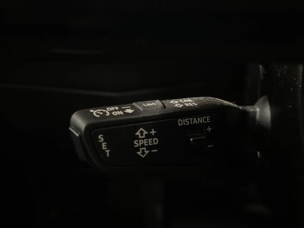 30 TFSI Advanced edition | Adaptive Cruise | Zwart optiek | Sportstoelen | LED | Stoelverwarming | Virtual Cockpit