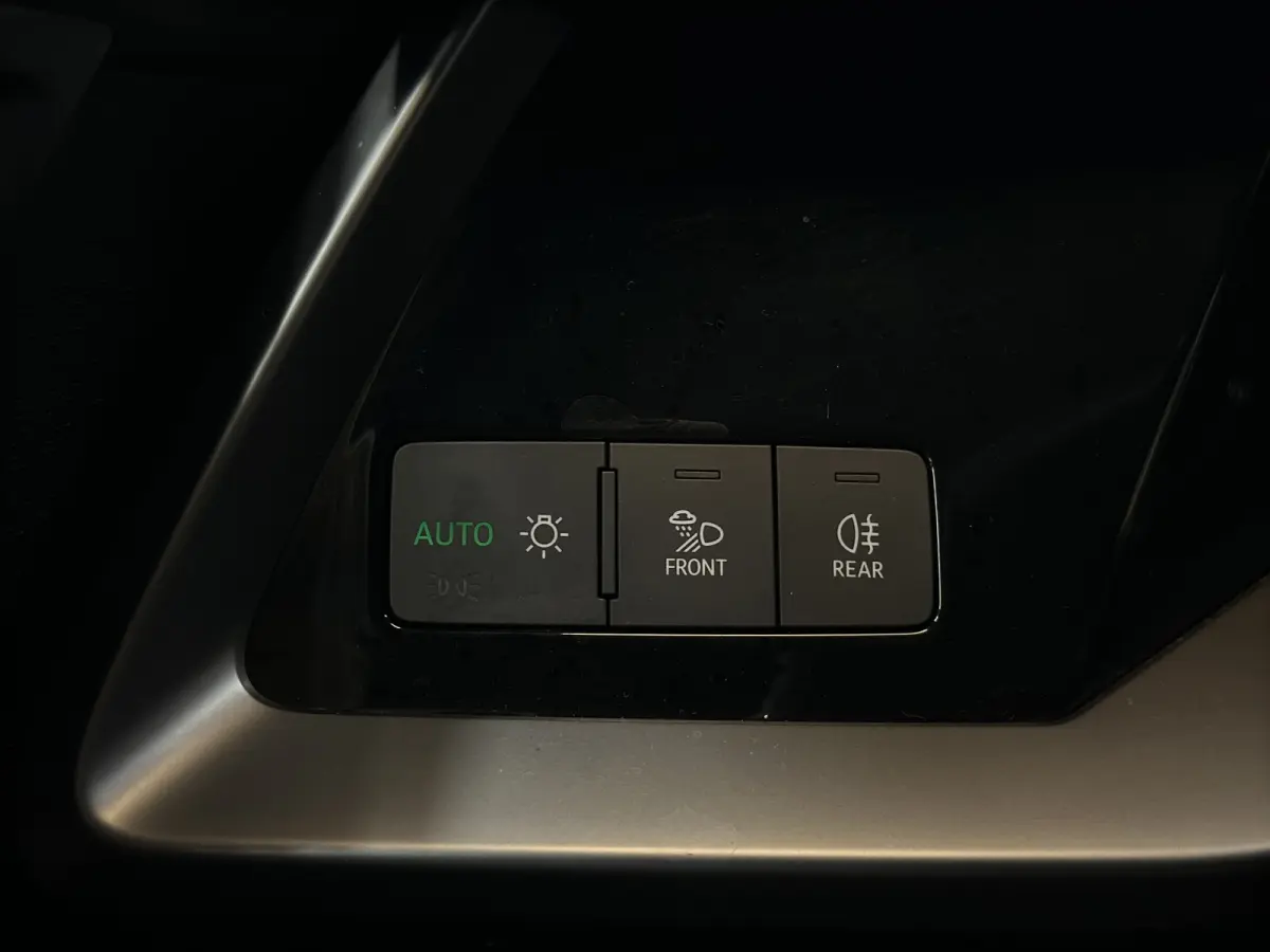 30 TFSI Advanced edition | Adaptive Cruise | Zwart optiek | Sportstoelen | LED | Stoelverwarming | Virtual Cockpit