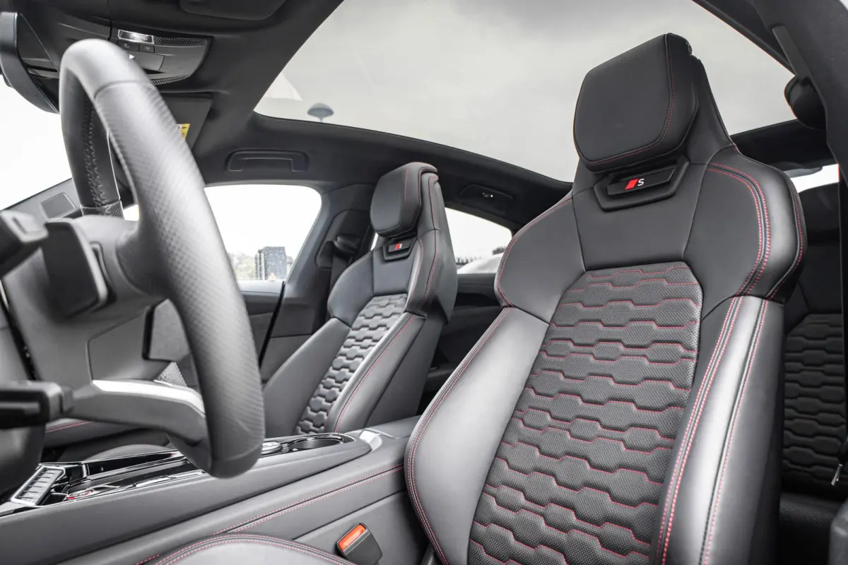 S 592pk | 21" LMV | Head-up | Panoramadak | B&O Audio | Luchtvering | 360 Camera | Carbon Interieur