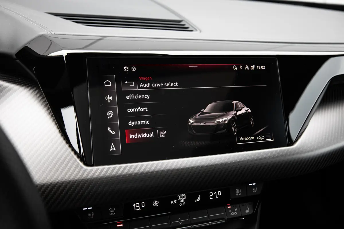 S 592pk | 21" LMV | Head-up | Panoramadak | B&O Audio | Luchtvering | 360 Camera | Carbon Interieur