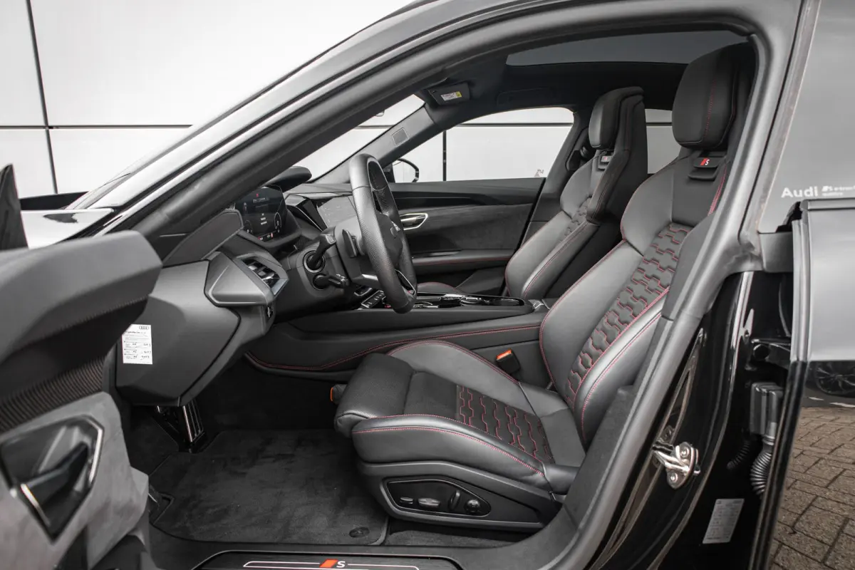 S 592pk | 21" LMV | Head-up | Panoramadak | B&O Audio | Luchtvering | 360 Camera | Carbon Interieur