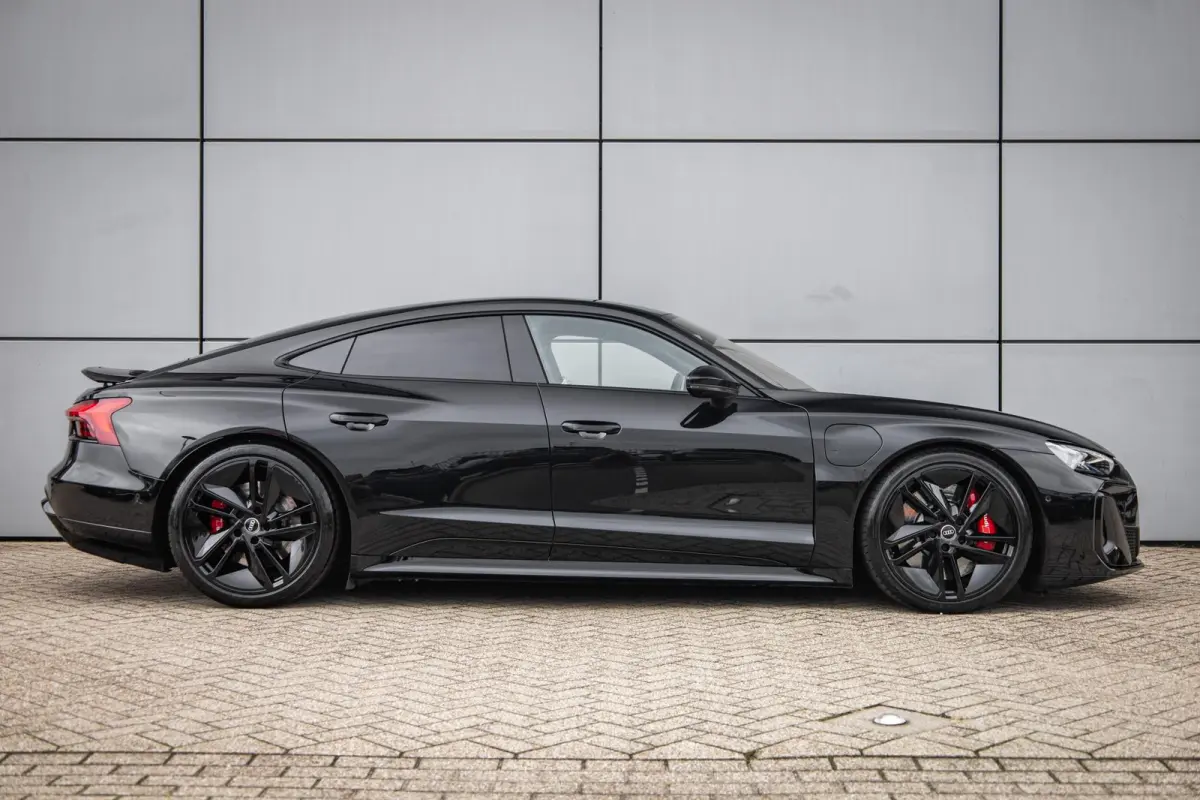 S 592pk | 21" LMV | Head-up | Panoramadak | B&O Audio | Luchtvering | 360 Camera | Carbon Interieur