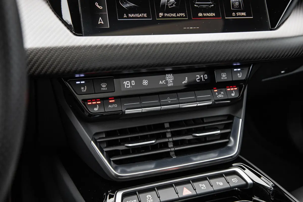 S 592pk | 21" LMV | Head-up | Panoramadak | B&O Audio | Luchtvering | 360 Camera | Carbon Interieur