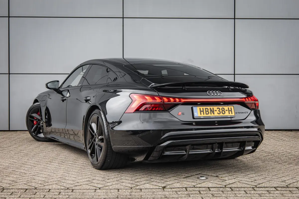 S 592pk | 21" LMV | Head-up | Panoramadak | B&O Audio | Luchtvering | 360 Camera | Carbon Interieur