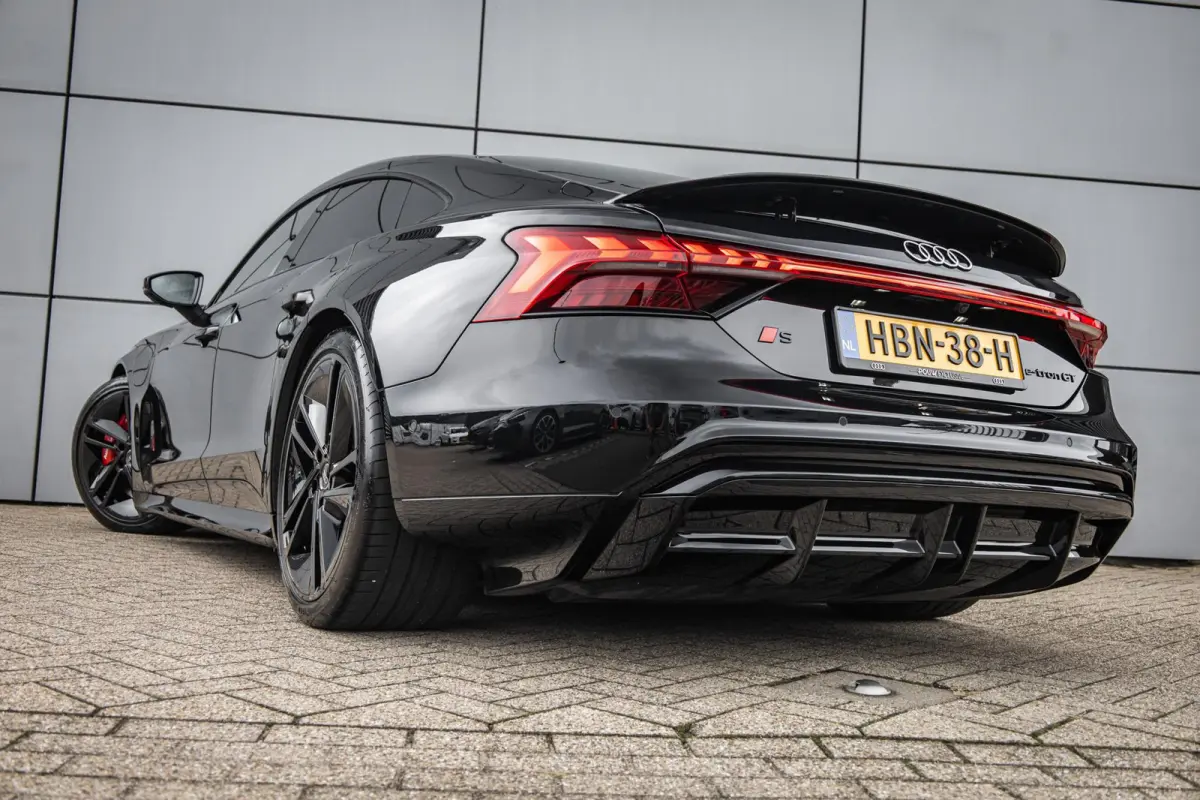 S 592pk | 21" LMV | Head-up | Panoramadak | B&O Audio | Luchtvering | 360 Camera | Carbon Interieur
