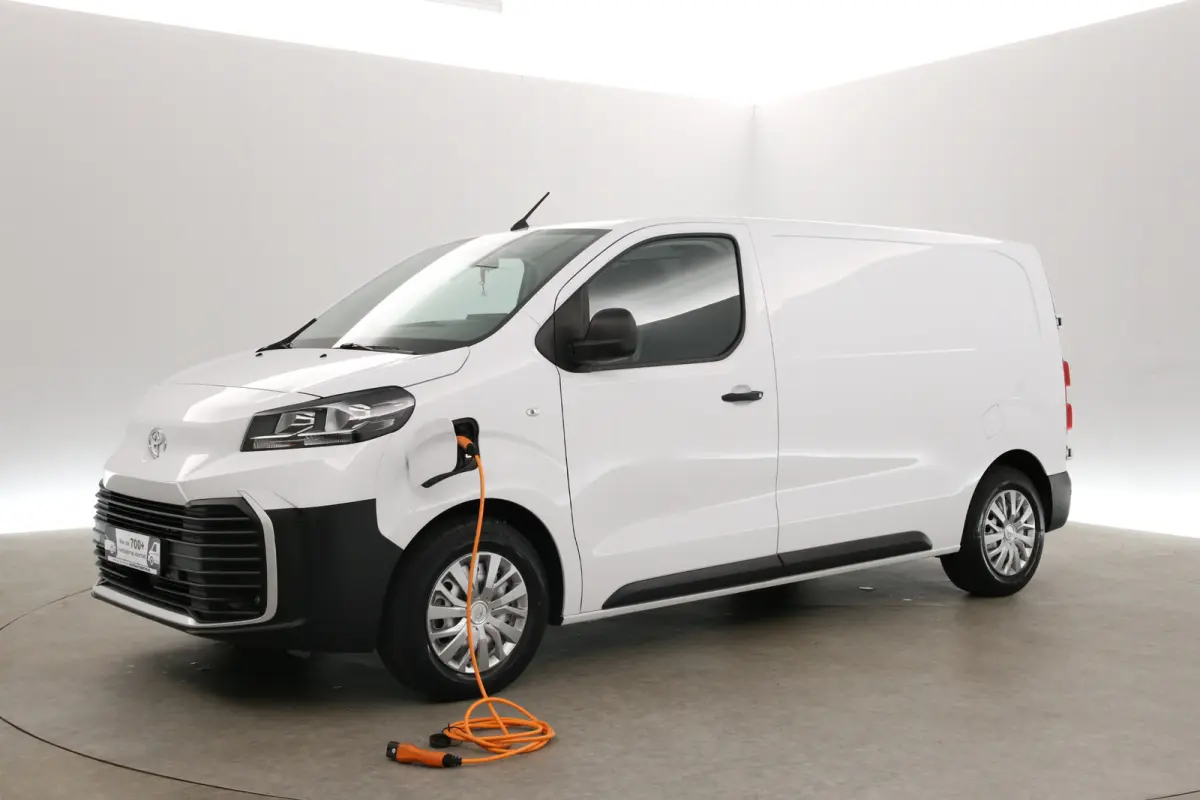 Electric 75 kWh Range L2H1 | NIEUW | Snelladen | SOH 98% | Virtual | Airco | Camera | Cruise | 3 Zits | Carplay | Navi