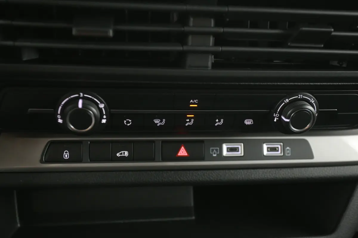 Electric 75 kWh Range L2H1 | NIEUW | Snelladen | SOH 98% | Virtual | Airco | Camera | Cruise | 3 Zits | Carplay | Navi