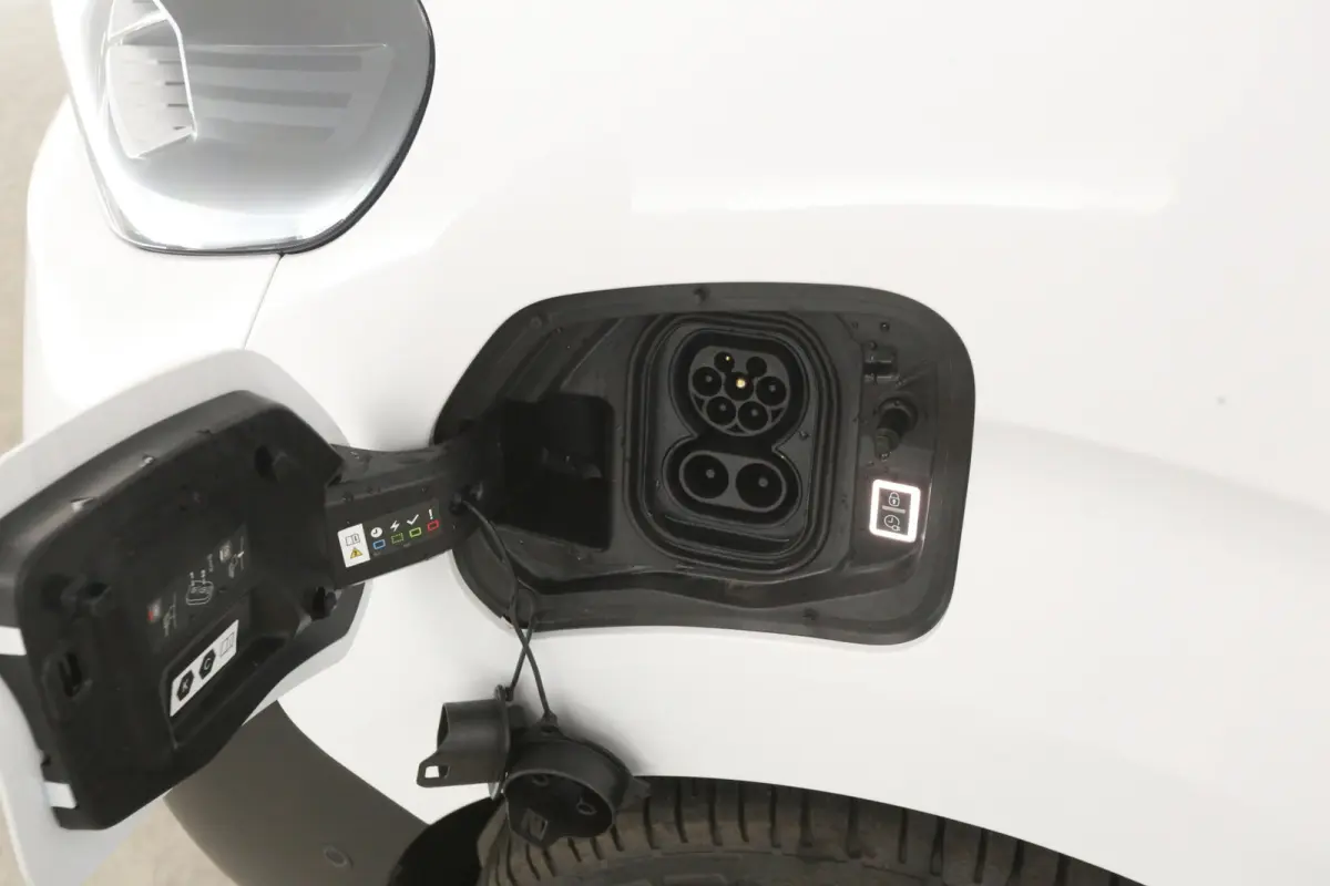 Electric 75 kWh Range L2H1 | NIEUW | Snelladen | SOH 98% | Virtual | Airco | Camera | Cruise | 3 Zits | Carplay | Navi