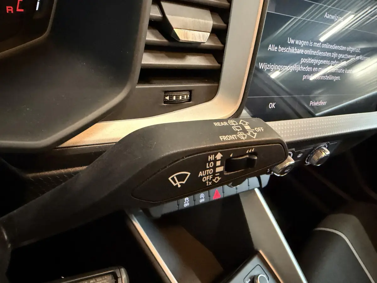 25 TFSI Pro Line Navigatie Airco Apple Carplay/ Android auto