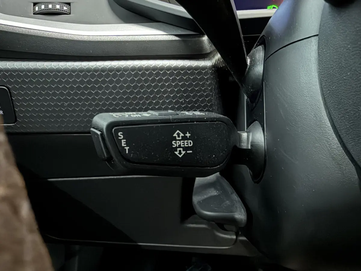 25 TFSI Pro Line Navigatie Airco Apple Carplay/ Android auto