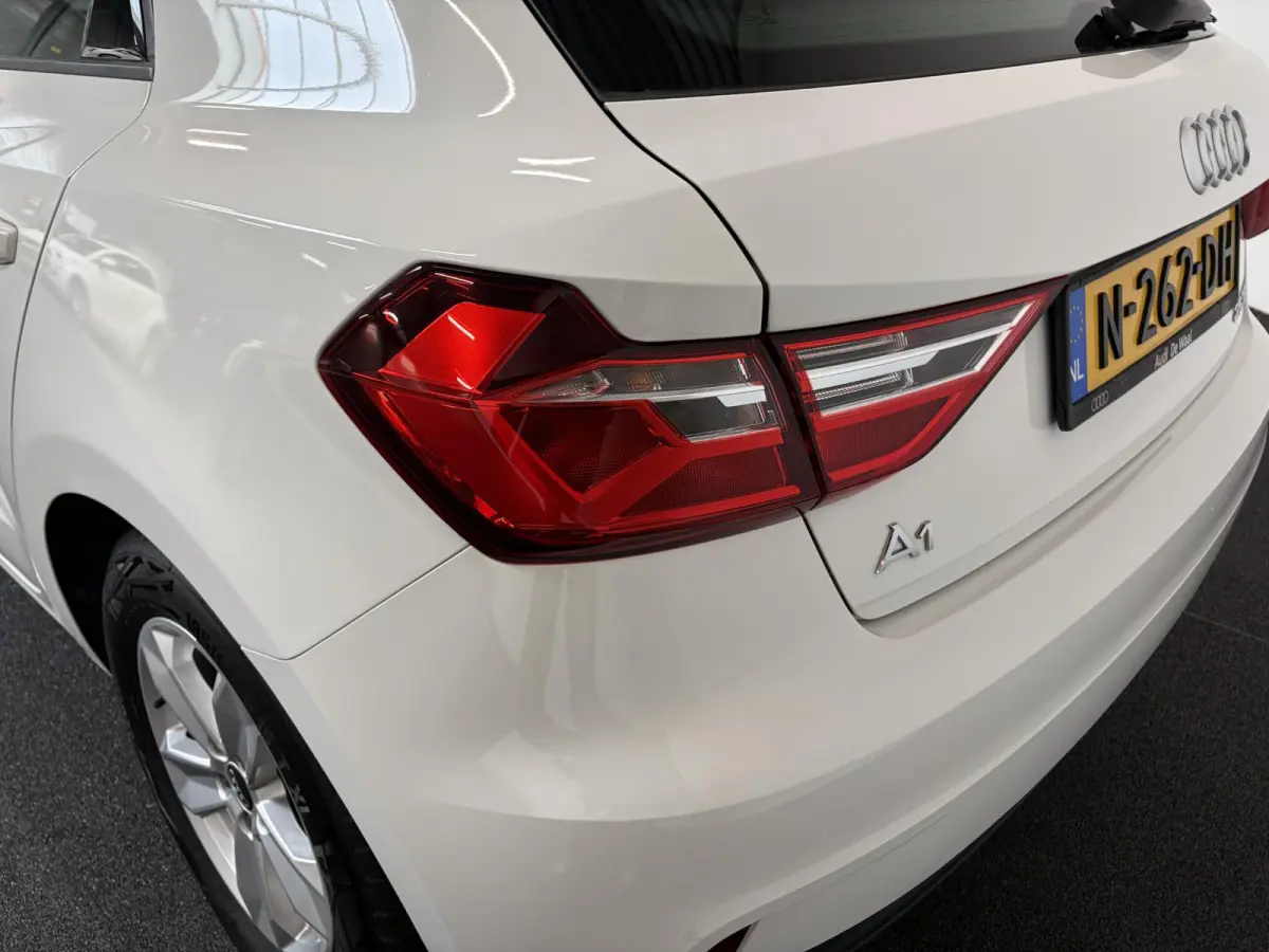 25 TFSI Pro Line Navigatie Airco Apple Carplay/ Android auto