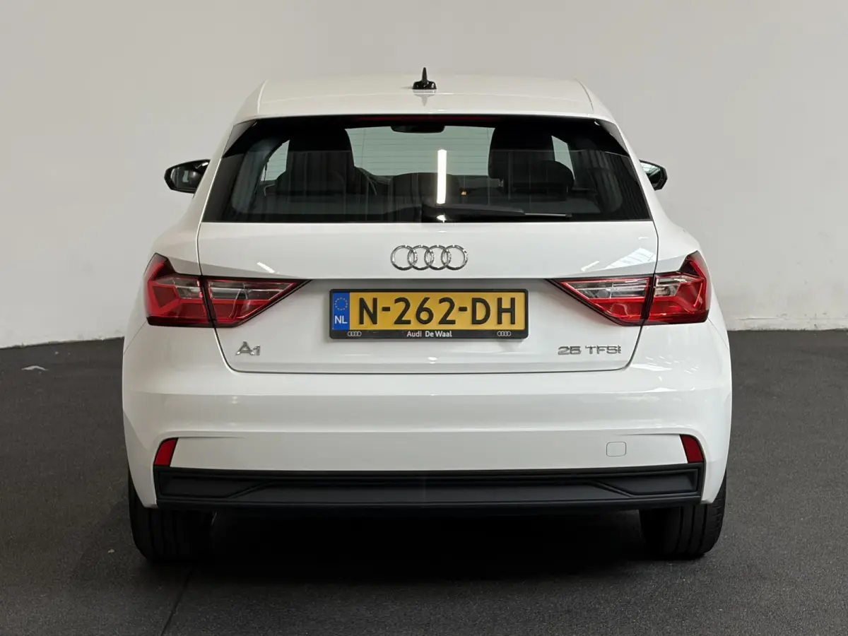 25 TFSI Pro Line Navigatie Airco Apple Carplay/ Android auto