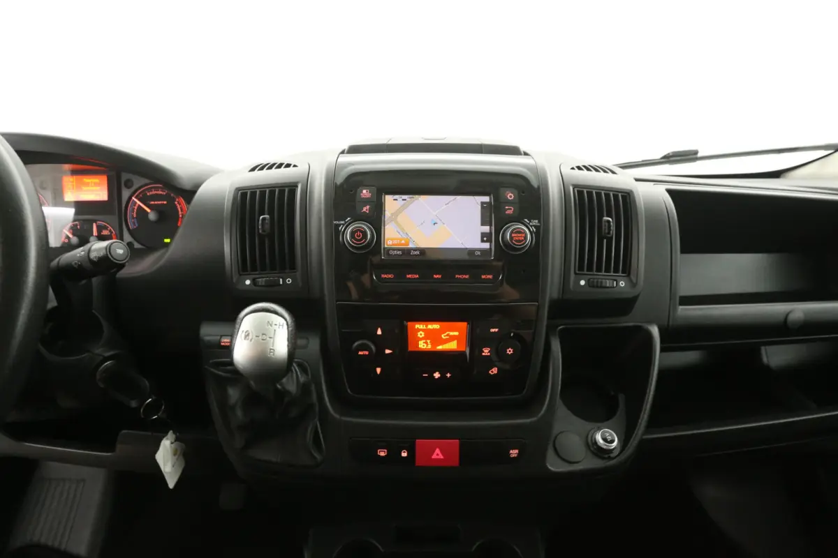 E-Ducato 79 kWh Long Range L3H2 | Airco | Camera | 3 Zits | Navi | Parkeersens.