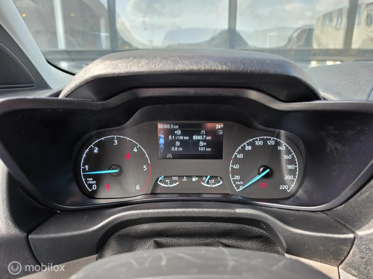 1.5 ECOBLUE L2 CAMERA CARPLAY SCHUIFDEUR