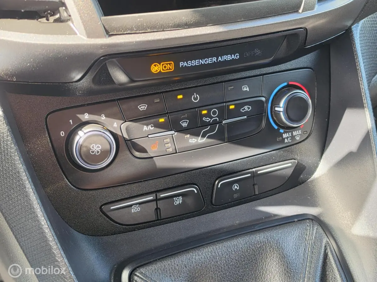 1.5 ECOBLUE L2 CAMERA CARPLAY SCHUIFDEUR