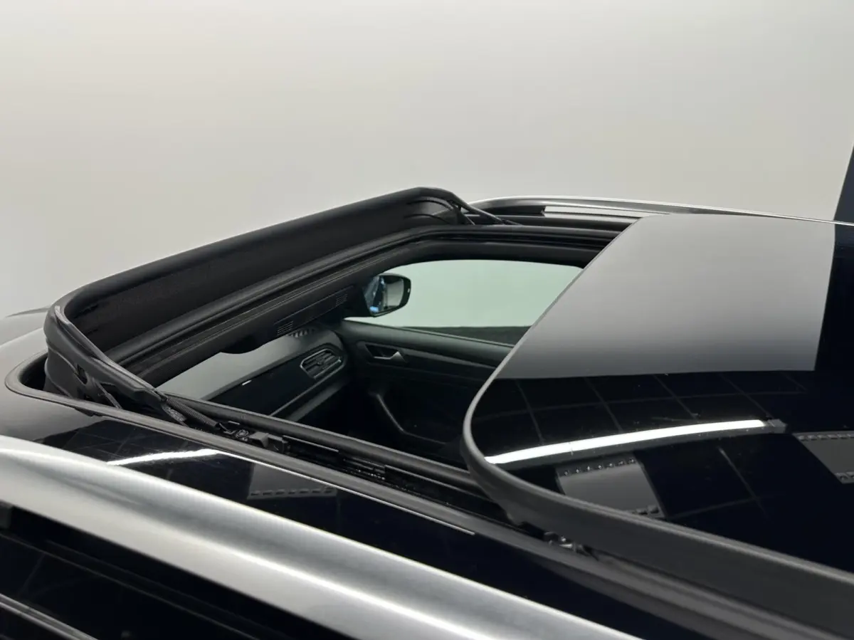 1.5 TSI R Line NAVI CAMERA PANO TREKHAAK CARPLAY ECC ADAPTIEF CRUISE.
