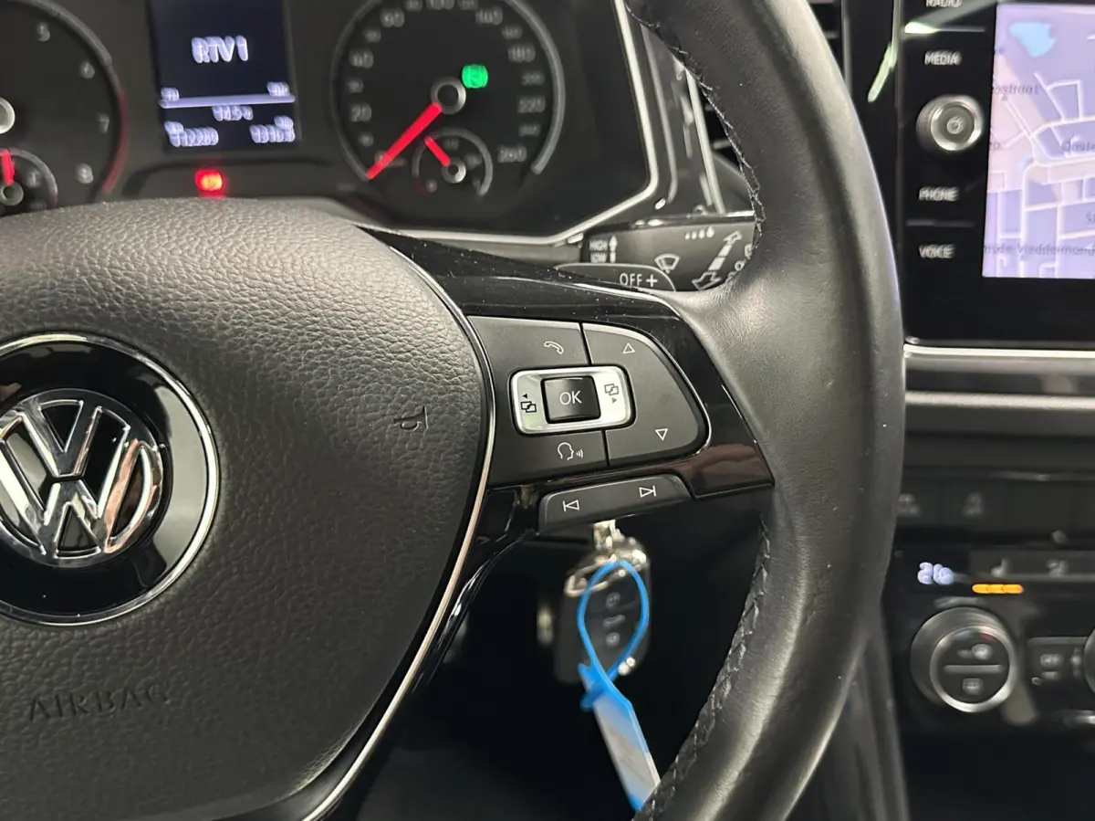 1.5 TSI R Line NAVI CAMERA PANO TREKHAAK CARPLAY ECC ADAPTIEF CRUISE.