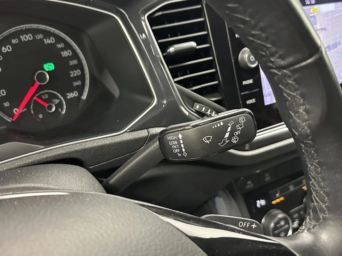 1.5 TSI R Line NAVI CAMERA PANO TREKHAAK CARPLAY ECC ADAPTIEF CRUISE.