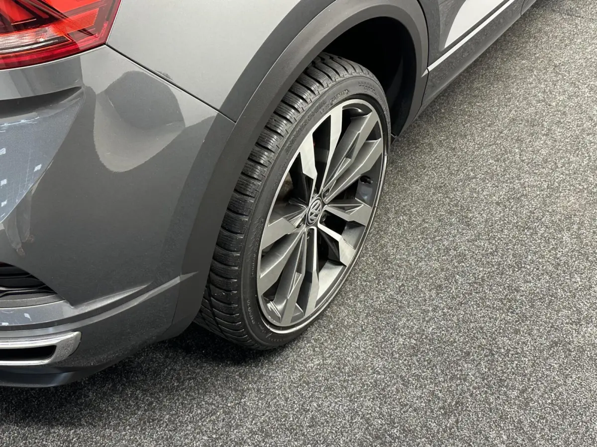 1.5 TSI R Line NAVI CAMERA PANO TREKHAAK CARPLAY ECC ADAPTIEF CRUISE.