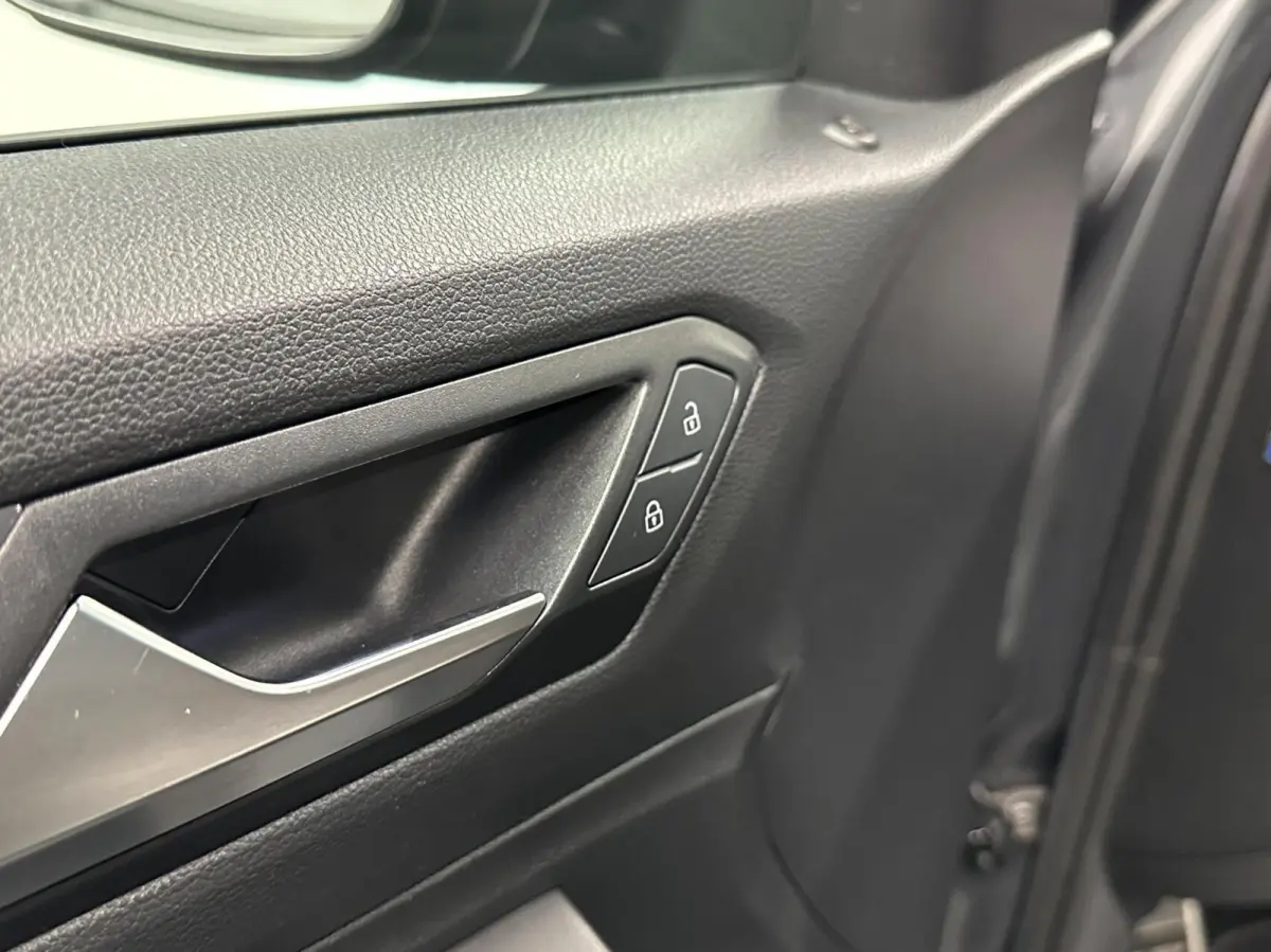 1.5 TSI R Line NAVI CAMERA PANO TREKHAAK CARPLAY ECC ADAPTIEF CRUISE.
