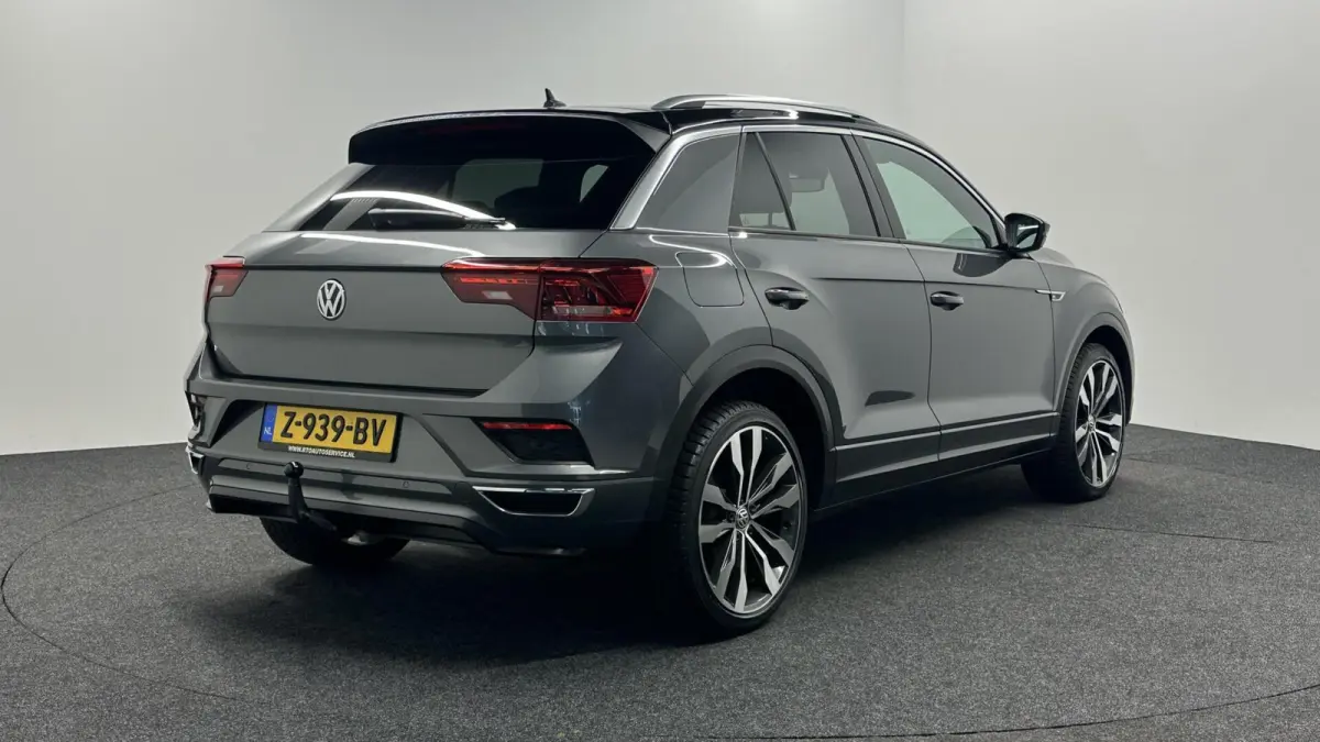 1.5 TSI R Line NAVI CAMERA PANO TREKHAAK CARPLAY ECC ADAPTIEF CRUISE.