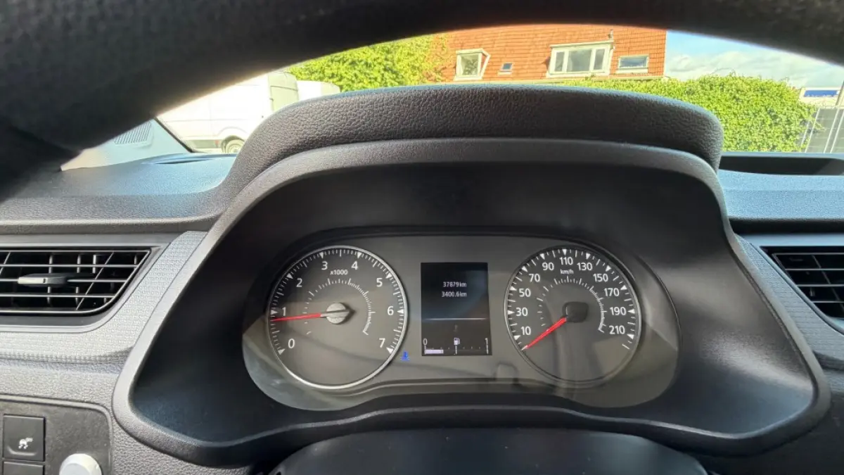 1.5 DCI 55KW 75PK EURO 6 NAVIGATIE/ AIRCO/ CRUISE CONTROL/ PARKEERSENSOREN/ CAMERA/ 100% DEALERONDERHOUDEN