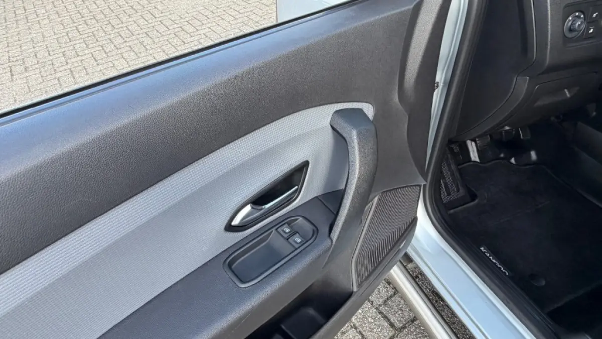 1.5 DCI 55KW 75PK EURO 6 NAVIGATIE/ AIRCO/ CRUISE CONTROL/ PARKEERSENSOREN/ CAMERA/ 100% DEALERONDERHOUDEN