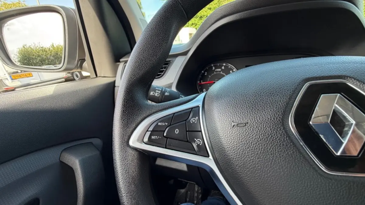 1.5 DCI 55KW 75PK EURO 6 NAVIGATIE/ AIRCO/ CRUISE CONTROL/ PARKEERSENSOREN/ CAMERA/ 100% DEALERONDERHOUDEN