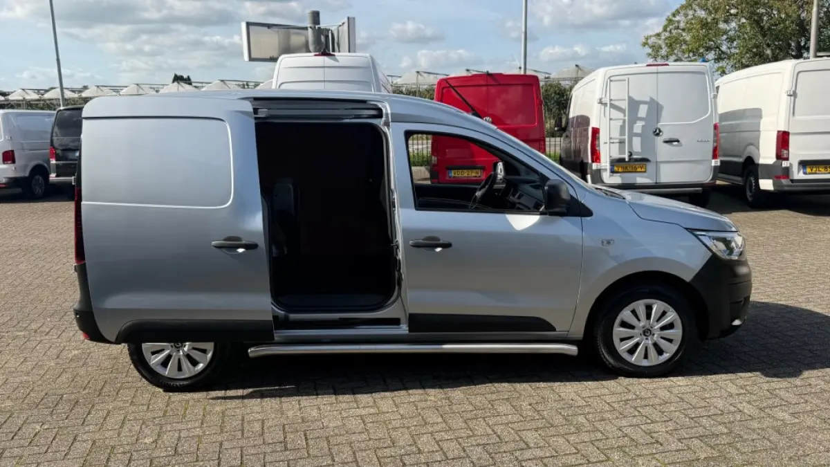 1.5 DCI 55KW 75PK EURO 6 NAVIGATIE/ AIRCO/ CRUISE CONTROL/ PARKEERSENSOREN/ CAMERA/ 100% DEALERONDERHOUDEN