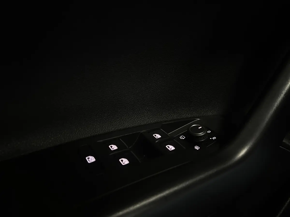 1.0 TSI | IQ-light |Carplay|SideAssist|Clima