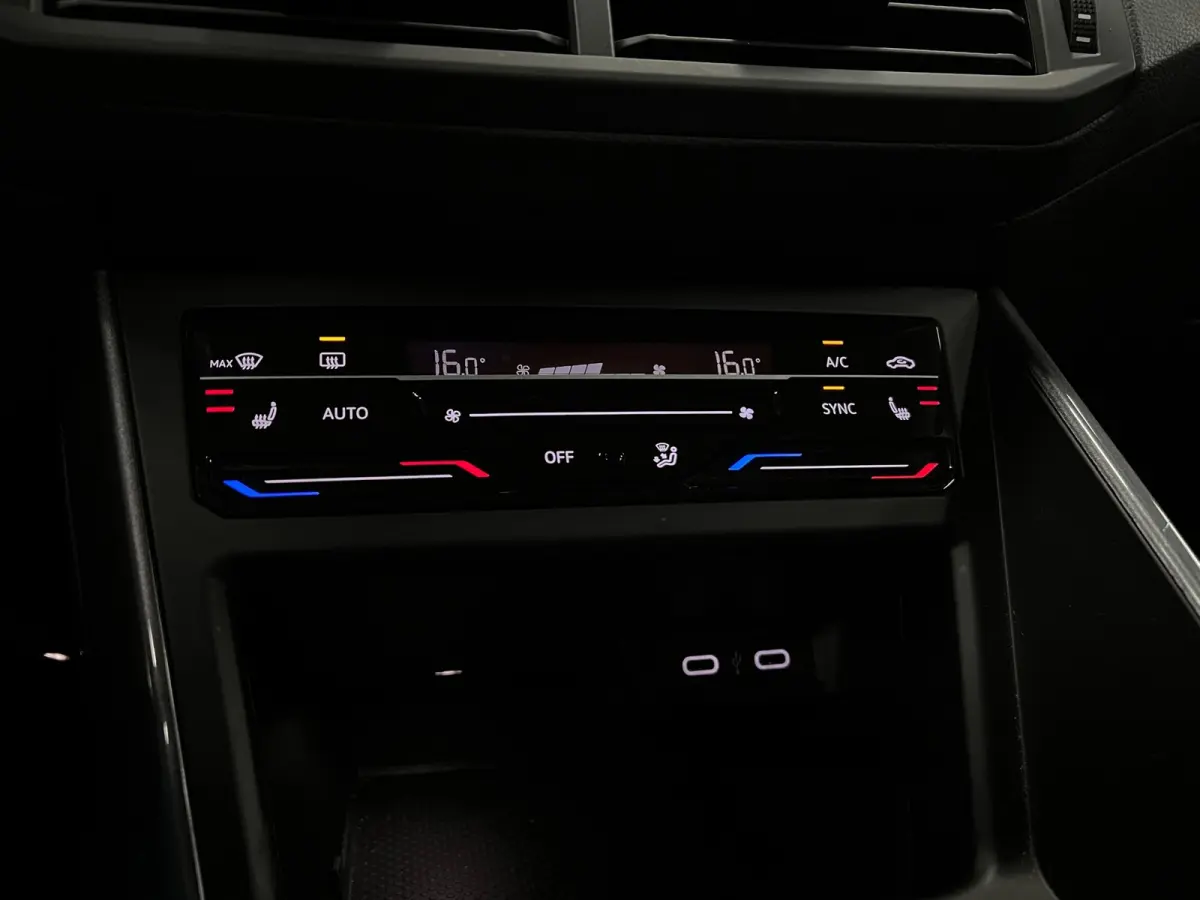 1.0 TSI | IQ-light |Carplay|SideAssist|Clima