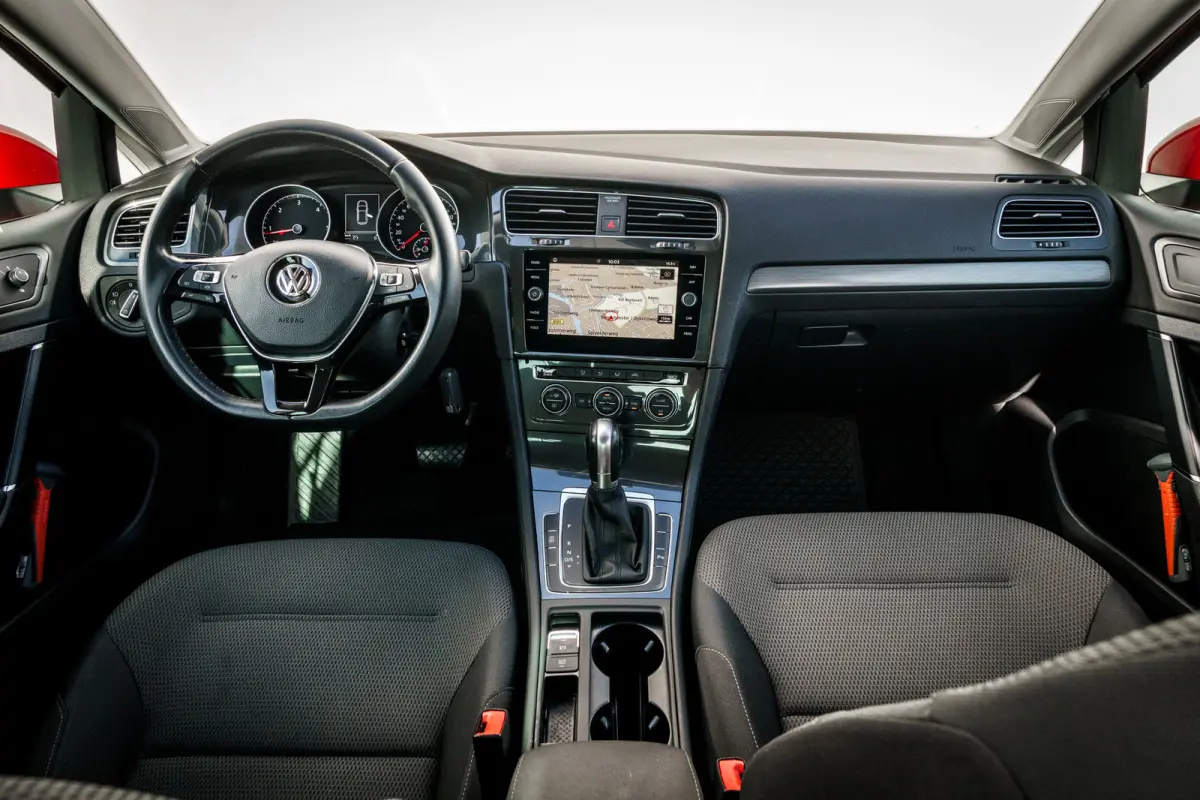 1.6 TDi Comfortline DSG | Adap. Cruise | Carplay | PDC | Climatronic | Navigatie
