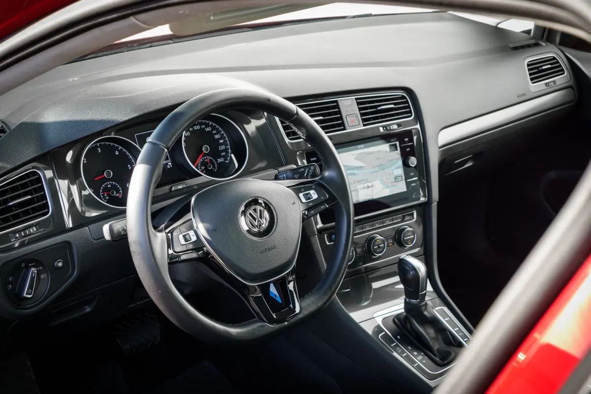 1.6 TDi Comfortline DSG | Adap. Cruise | Carplay | PDC | Climatronic | Navigatie