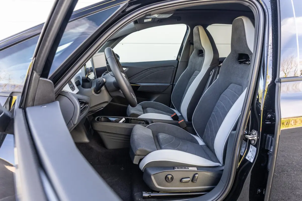 204pk Pro Limited Edition 59 kWh | Panoramadak | Stuenhaak | Interieur Pakket