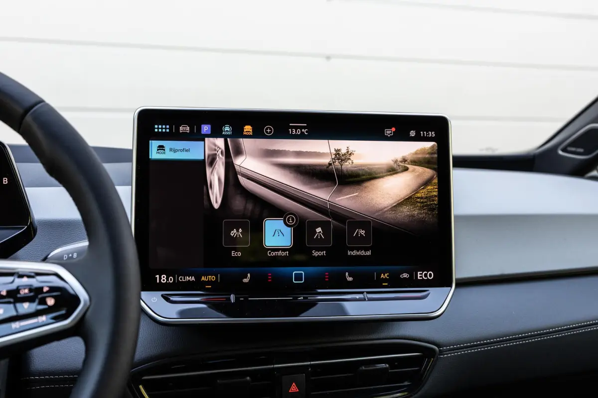 204pk Pro Limited Edition 59 kWh | Panoramadak | Stuenhaak | Interieur Pakket